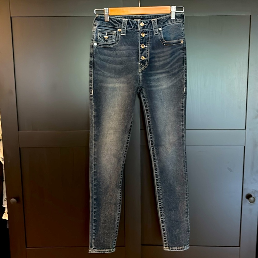 Worn twice True Religion crystal button high rise Jenny skinny